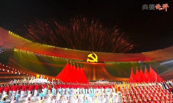 逃离废弃高校